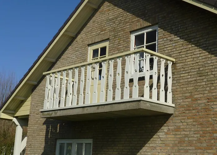 بيت ضيافة Chez Louise نالدفايك