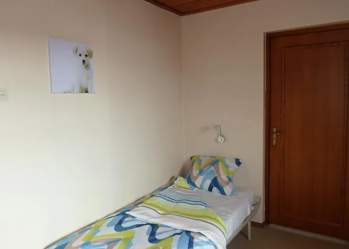 בית הארחה Chez Louise *